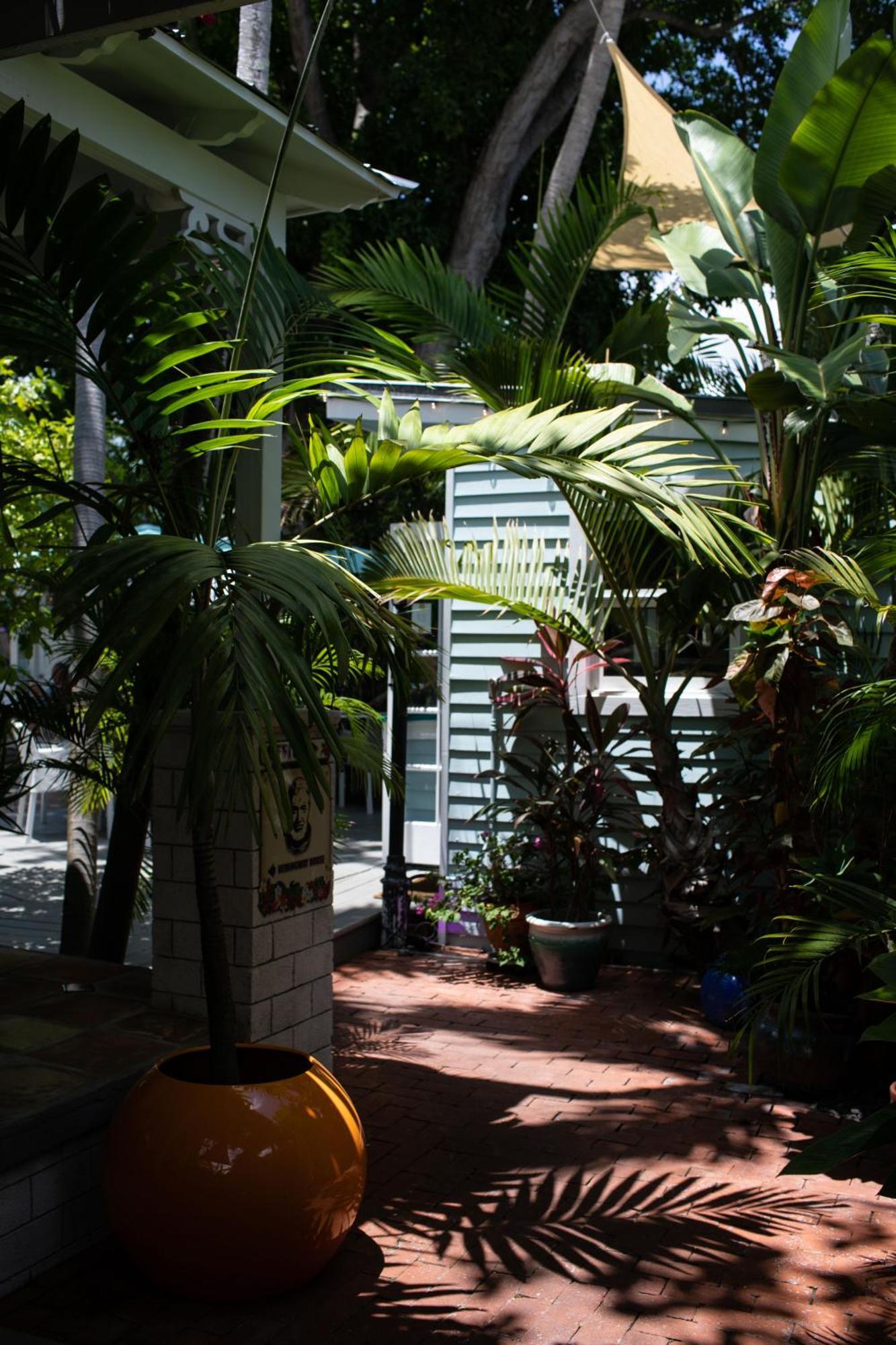 Andrews Inn & Garden Cottages Key West Exterior photo