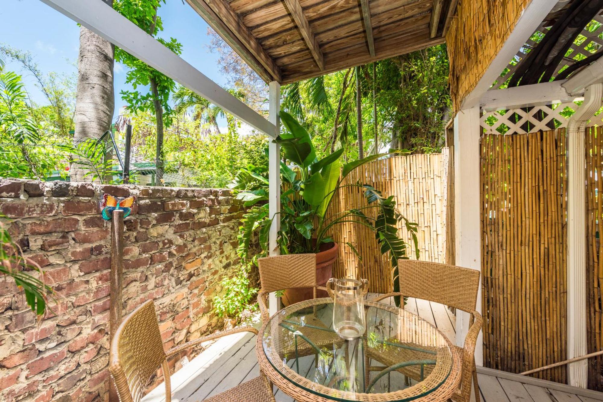 Andrews Inn & Garden Cottages Key West Room photo